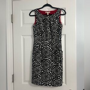 London Times polka dot knee length dress with pockets